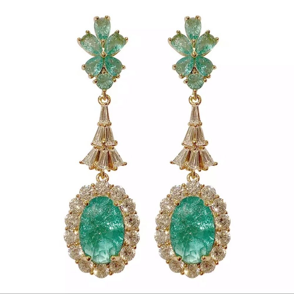 Fashion Vintage Style  Green Earring for Women with Broken Cubic Zirconia